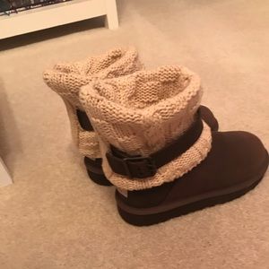 LIKE NEW Ugg boots